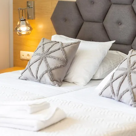 Aparthotel Akrogiali 